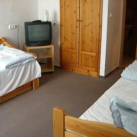 Napfuerdo Vendeghaz Hotel Mezokovesd Bagian luar foto